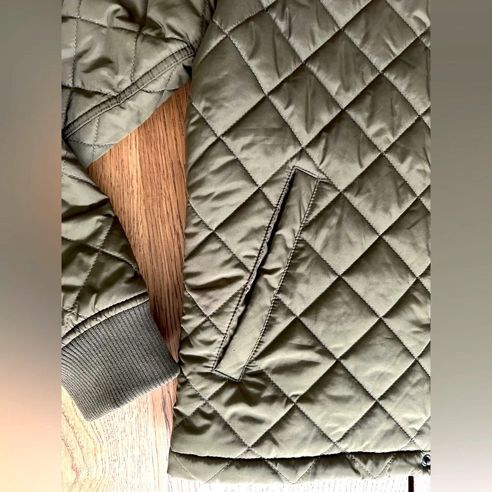 BANANA REPUBLIC HYDRORÉSISTANT DIAMOND QUILTED JACKET Size Small - Picture 4 of 15